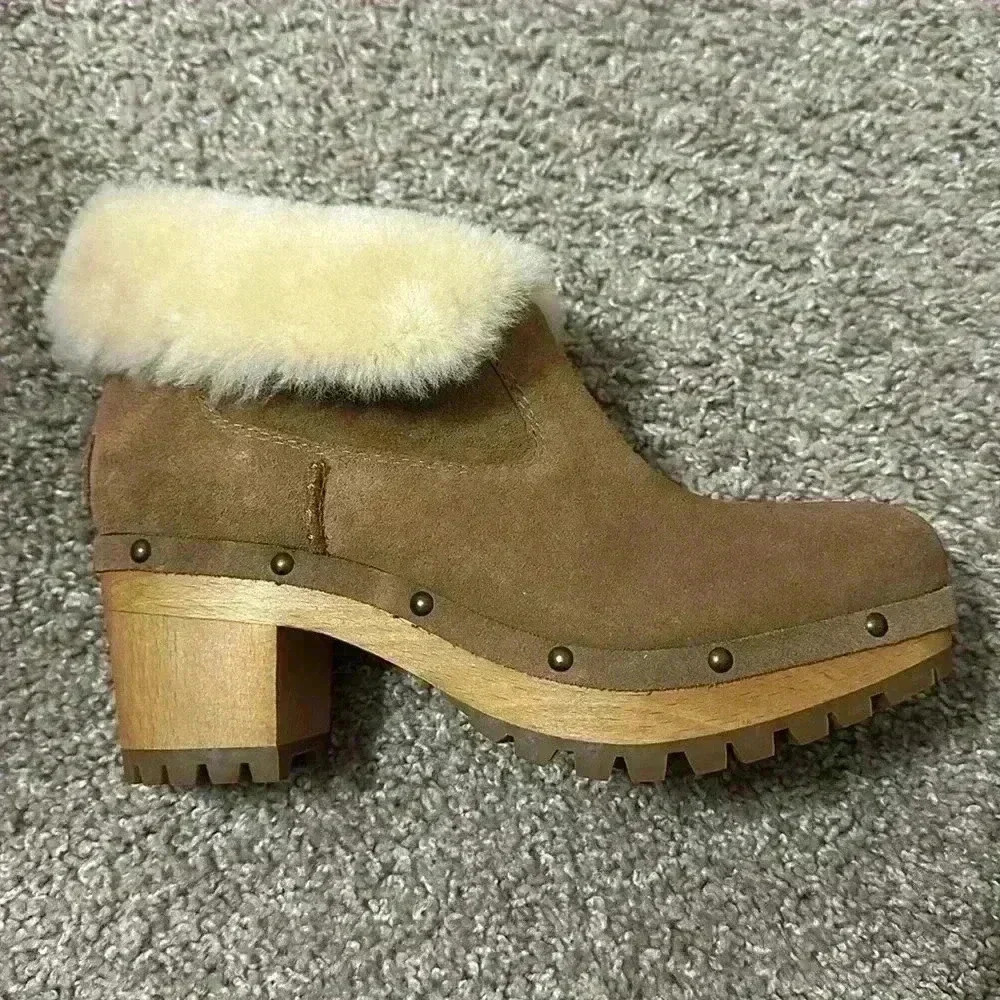 UGG boots - Picture 6 of 11